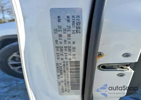 2019 Jeep Cherokee Latitude Plus z USA, uszkodzony, nr VIN 1C4PJMLB0KD287481